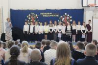 IMG_2926uczniowie biorą udział w Misterium wielkanocnym