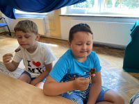 IMG_1297dzieci robią czekoladę