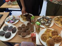 bd4f9244-42e7-4c44-91f5-1402c726f27fuczniowie w przebraniach