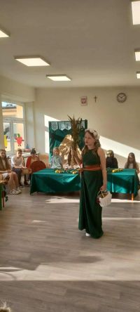 a6fe0b1f-c47a-4746-8117-ebc4f5a6a170uczniowie jako bogowie