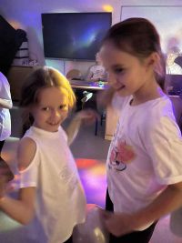 02ed8b3a-7a65-44de-9513-deb567aae2f0dzieci w czasie zabawy