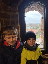 IMG_3782dzieci w zamku