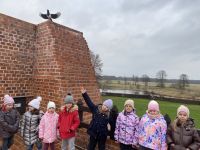 IMG_3824dzieci w zamku