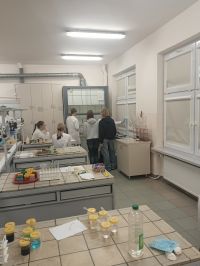 1000014955uczniowie podczas warsztatów