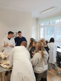 1000014944uczniowie podczas warsztatów