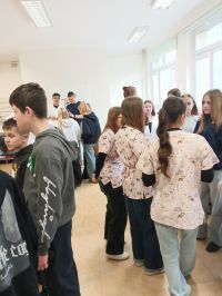 1000014946uczniowie podczas warsztatów