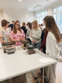 1000014947uczniowie podczas warsztatów