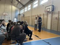 95657b80-1964-44b3-9603-8cd97a532029spotkanie z policjantem