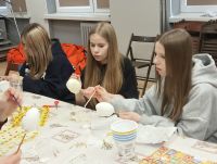 1000015346uczniowie podczas warsztatów