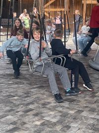 4a17b6c8-e1c4-49e5-8bbe-8221958b0aeduczniowie w Mandorii