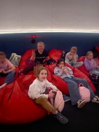 a2d0ede9-4ec6-40fe-811e-c41a8a5041c5uczniowie w Mandorii