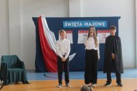 IMG_8245uczniowie podczas akademii